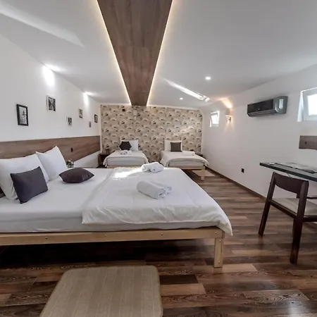 Sweet House On The River Belgrad